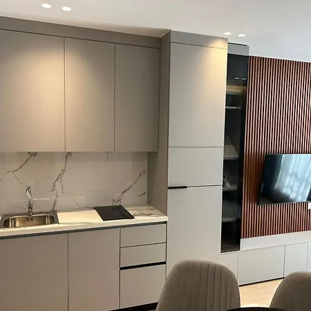Διαμέρισμα Elrej Apartamens Τίρανα