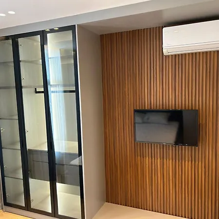 Elrej Apartamens Διαμέρισμα Τίρανα